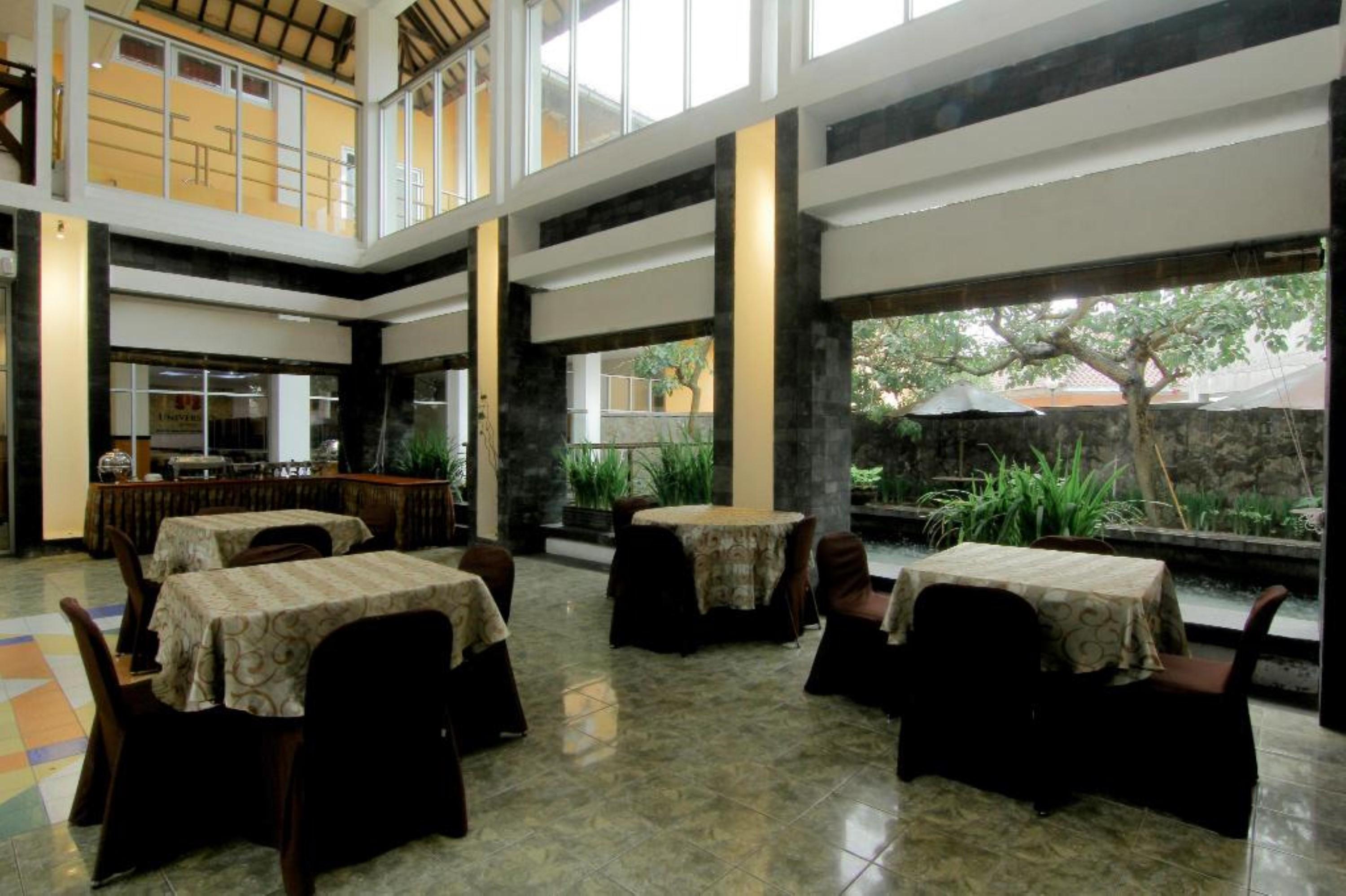 University Hotel Sunan Kalijaga Kalasan Exterior photo